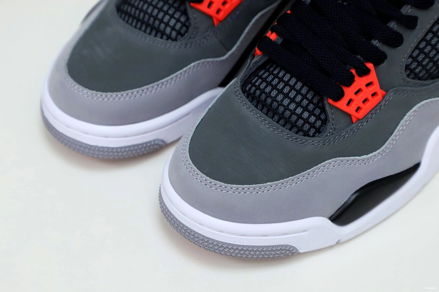 4 AIR JORDAN INFRARED 1013